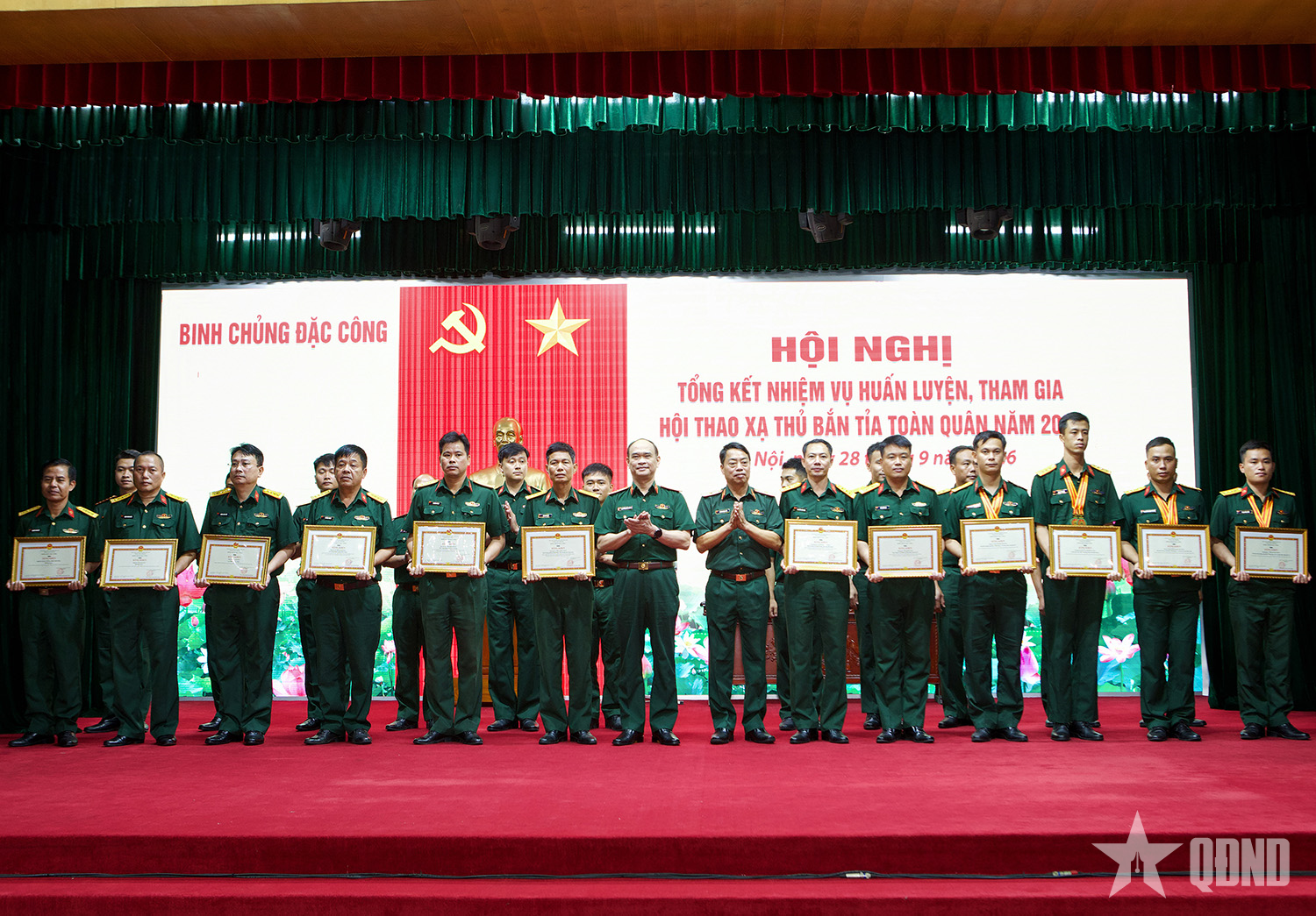 Rèn bản lĩnh, kỹ năng từ hội thao xạ thủ bắn tỉa